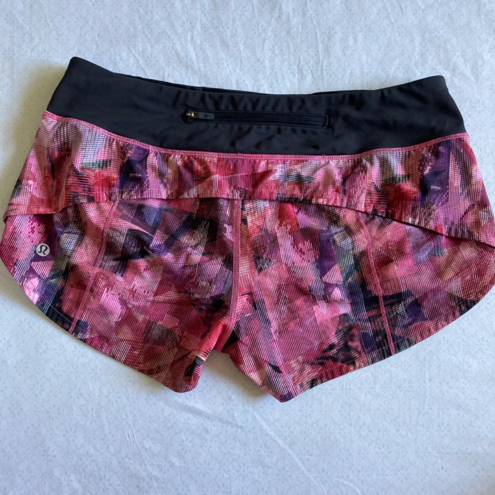 Lululemon women’s shorts - Picture 2 of 6
